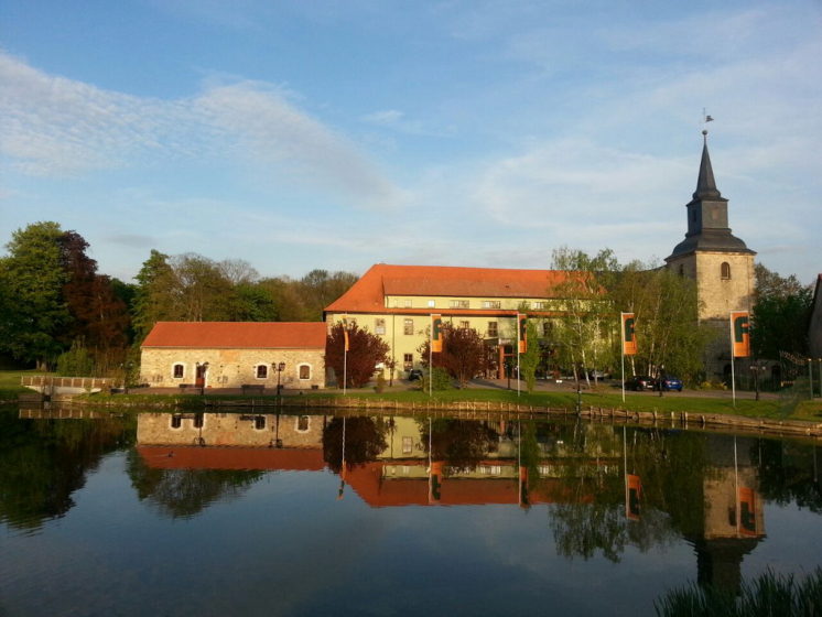01. Kloster Meyendorf im Schein der Nachmittagssonne